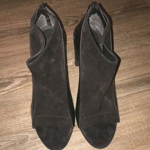 VINCE booties